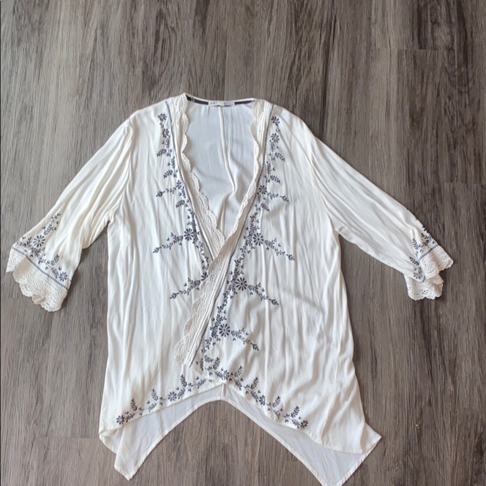 White cover up/ kimono